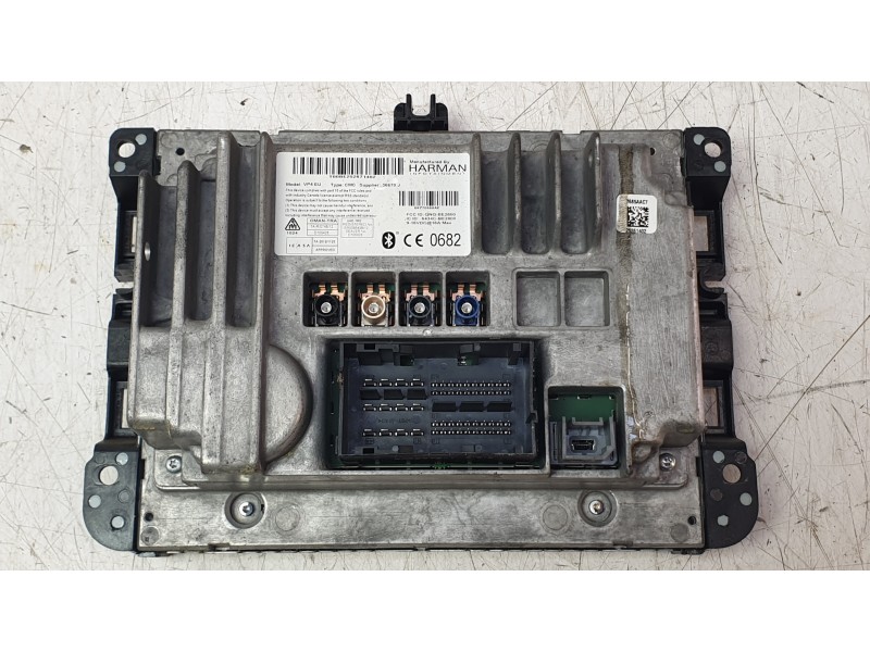 Recambio de pantalla multifuncion para jeep cherokee limited 4wd referencia OEM IAM 68270666AE  