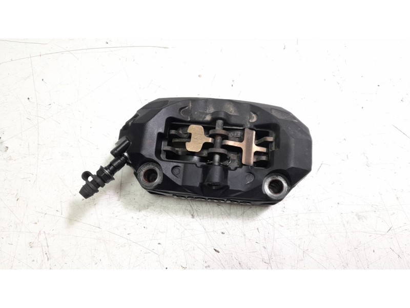 Recambio de pinza de freno trasera para triumph rocket 3 r referencia OEM IAM T2021604  
