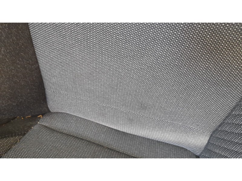 Recambio de juego asientos completo para renault captur e-tech hybrid referencia OEM IAM 8201752457  