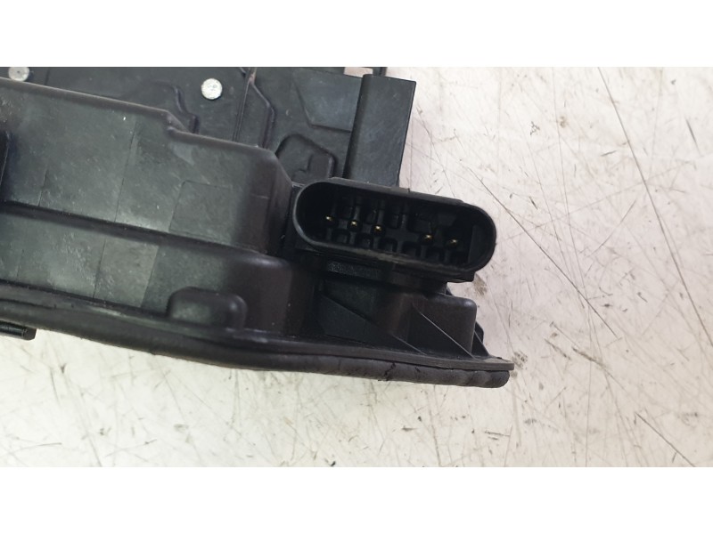 Recambio de cerradura puerta delantera derecha para mini countryman d countryman d referencia OEM IAM 51215A160B8  