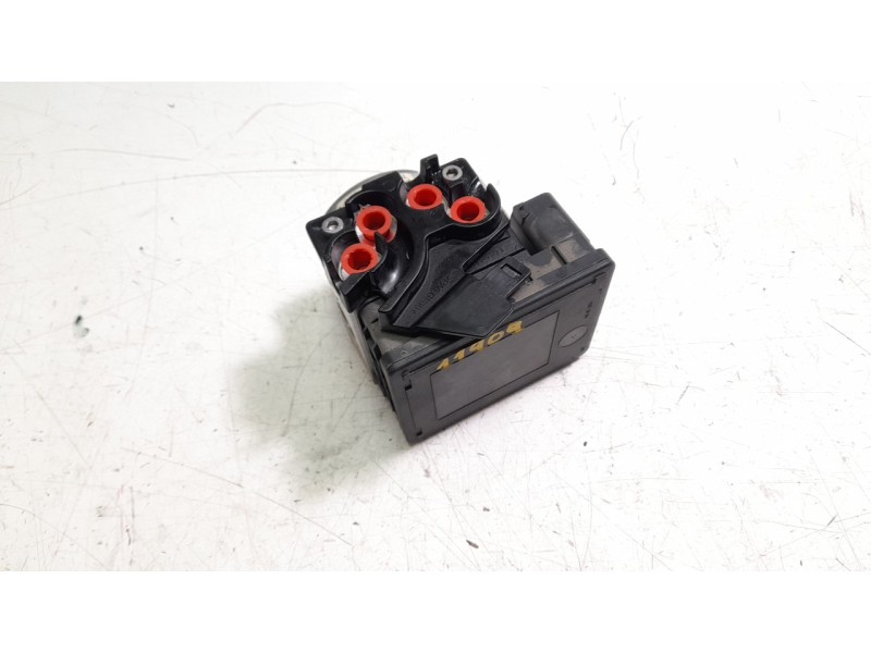 Recambio de abs para triumph rocket 3 r referencia OEM IAM T2021606  