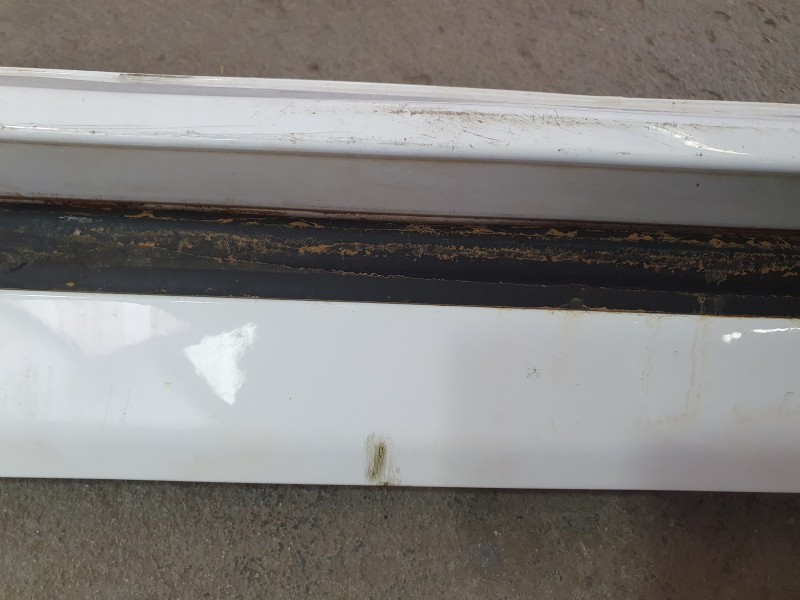 Recambio de estribos laterales para ford kuga iii (dfk) 2.5 fhev referencia OEM IAM LV4BS10154  