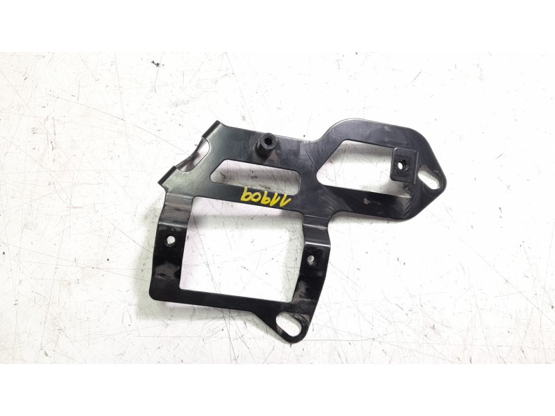 Recambio de moldura para triumph rocket 3 r referencia OEM IAM T1290313  