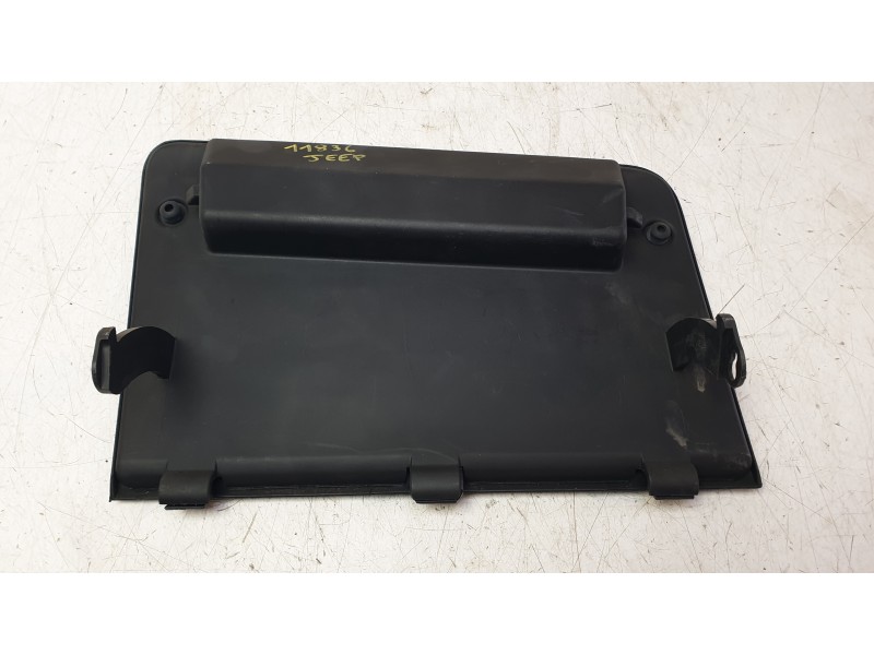 Recambio de guantera para jeep cherokee limited 4wd referencia OEM IAM 5NX51DX9AF  