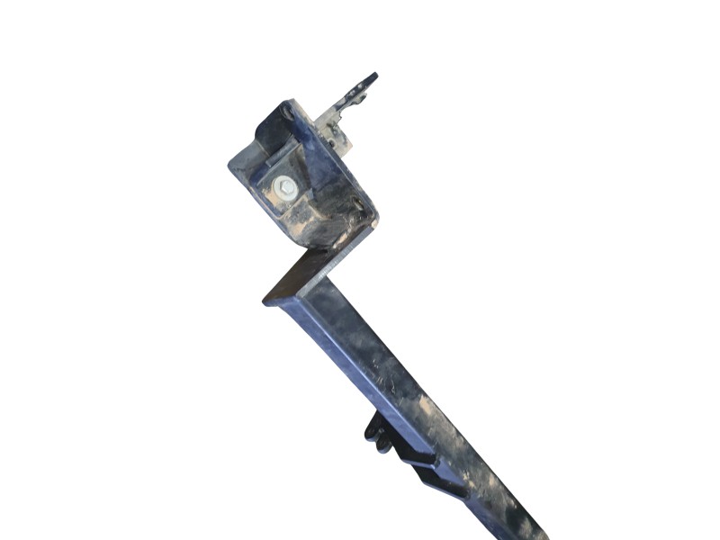 Recambio de refuerzo paragolpes trasero para jeep cherokee limited 4wd referencia OEM IAM 68096078AB  