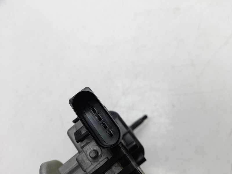 Recambio de motor limpia delantero para peugeot 208 1.2 16v vti referencia OEM IAM 3397021910  