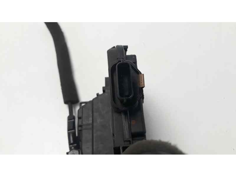 Recambio de cerradura puerta delantera derecha para renault clio iv 1.5 dci diesel fap referencia OEM IAM 805024563R  