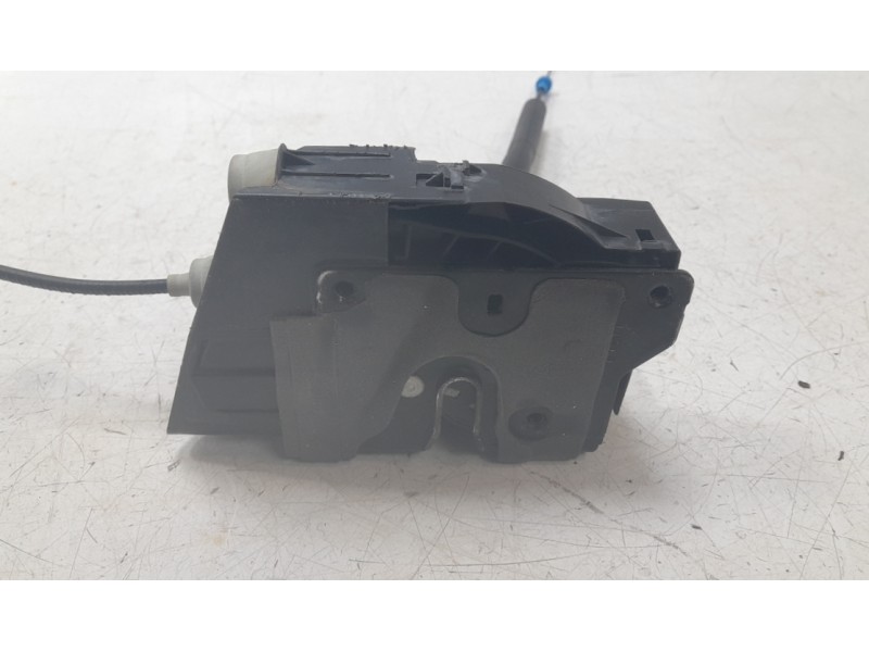 Recambio de cerradura puerta trasera derecha para land rover range rover velar (l560) 2.0 p300 si4 4x4 referencia OEM IAM J8A224