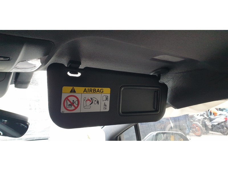 Recambio de parasol derecho para toyota corolla (e21) referencia OEM IAM 7431002L70C0  