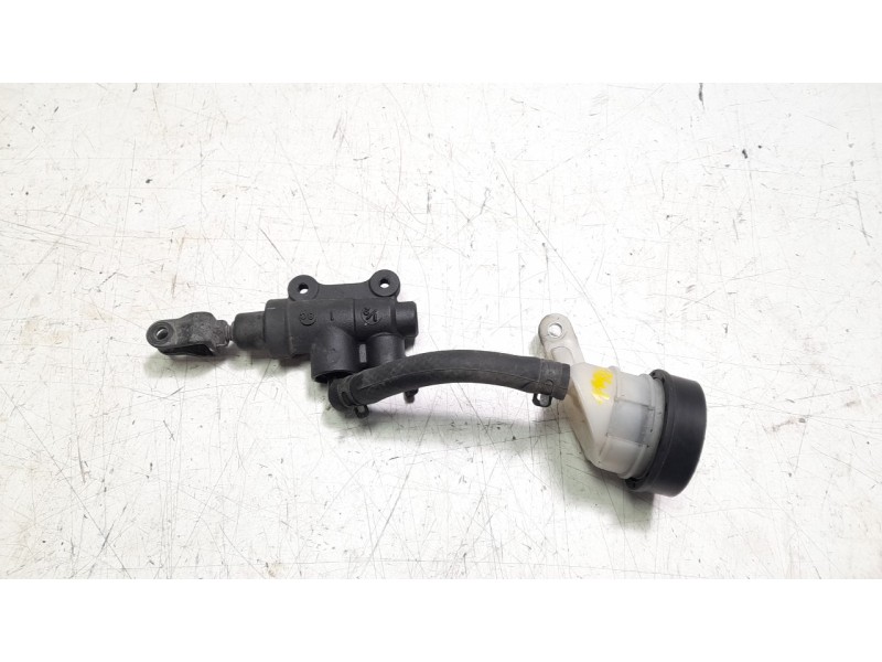 Recambio de bomba freno trasera para bmw r 1200 gs r 1200 gs referencia OEM IAM 34318522398  