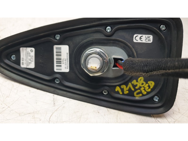 Recambio de antena para kia ceed tourer (cd) 1.0 t-gdi referencia OEM IAM 96210J7100B3L  