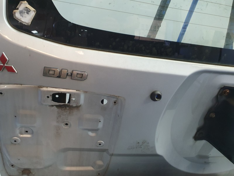 Recambio de porton trasero para mitsubishi montero iii (v7_w, v6_w) 3.2 di-d (v68w, v78w) referencia OEM IAM MR592561  