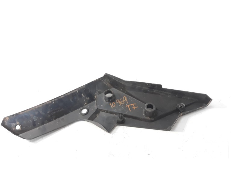 Recambio de moldura para honda x-adv referencia OEM IAM 64461MKTD00  