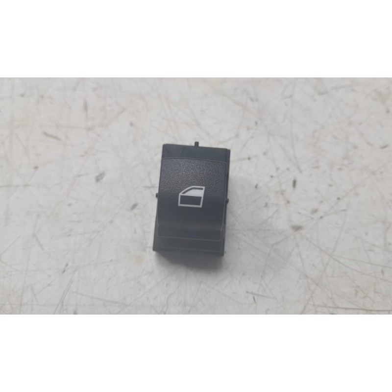 Recambio de mando elevalunas trasero derecho para bmw 3 (f30, f80) 340 i xdrive referencia OEM IAM 936193601  