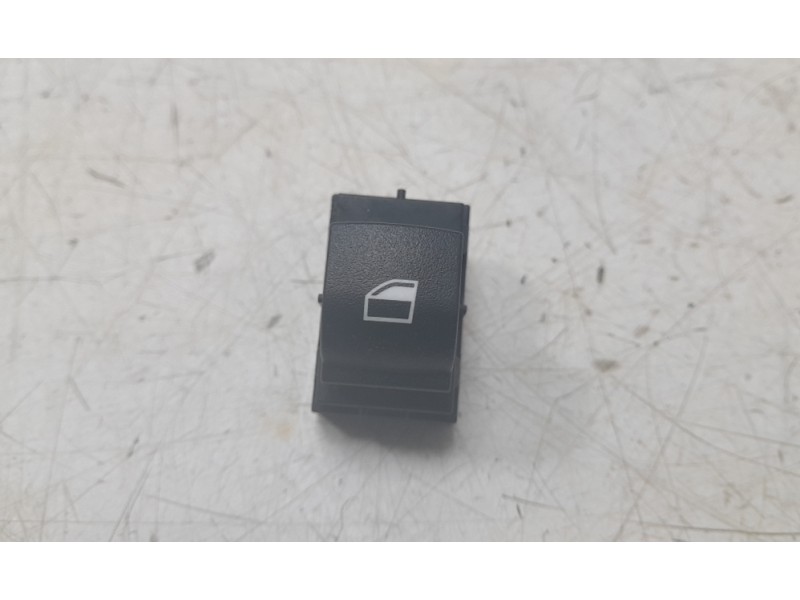 Recambio de mando elevalunas trasero derecho para bmw 3 (f30, f80) 340 i xdrive referencia OEM IAM 936193601  