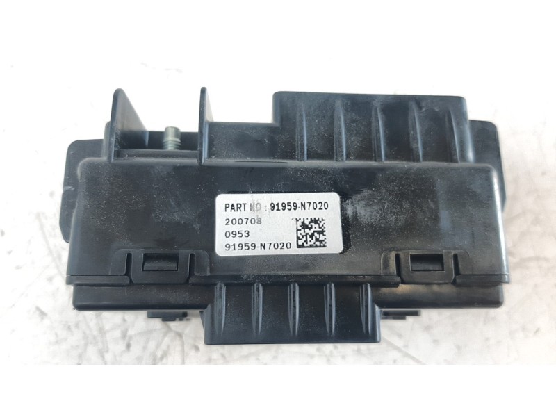 Recambio de caja reles / fusibles para hyundai tucson referencia OEM IAM 91959N7020  