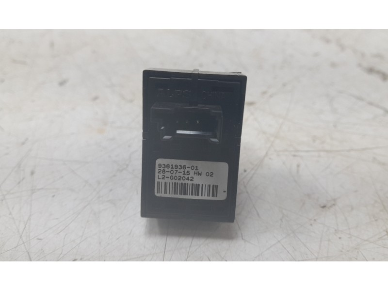 Recambio de mando elevalunas trasero derecho para bmw 3 (f30, f80) 340 i xdrive referencia OEM IAM 936193601  