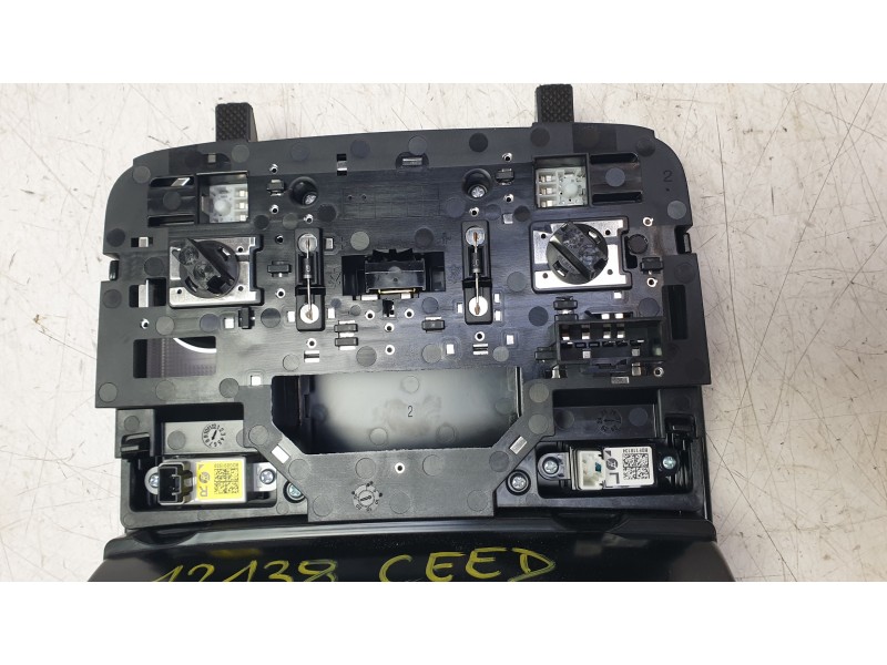 Recambio de luz interior para kia ceed tourer (cd) 1.0 t-gdi referencia OEM IAM 92800M6020WK  