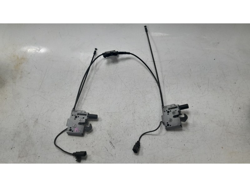 Recambio de cerradura capo para cupra leon (kl1, ku1, kug) 1.5 tsi referencia OEM IAM 4K0823509A  
