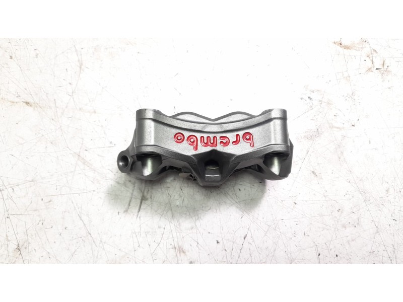 Recambio de pinza de freno delantera izquierda para triumph rocket 3 r referencia OEM IAM T2029810  
