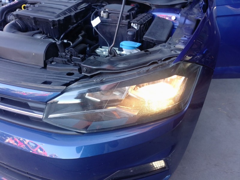 Recambio de faro izquierdo para volkswagen polo vi (aw1, bz1, ae1) 1.0 tsi referencia OEM IAM   