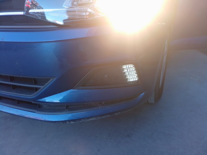 Recambio de faro antiniebla izquierdo para volkswagen polo vi (aw1, bz1, ae1) 1.0 tsi referencia OEM IAM   