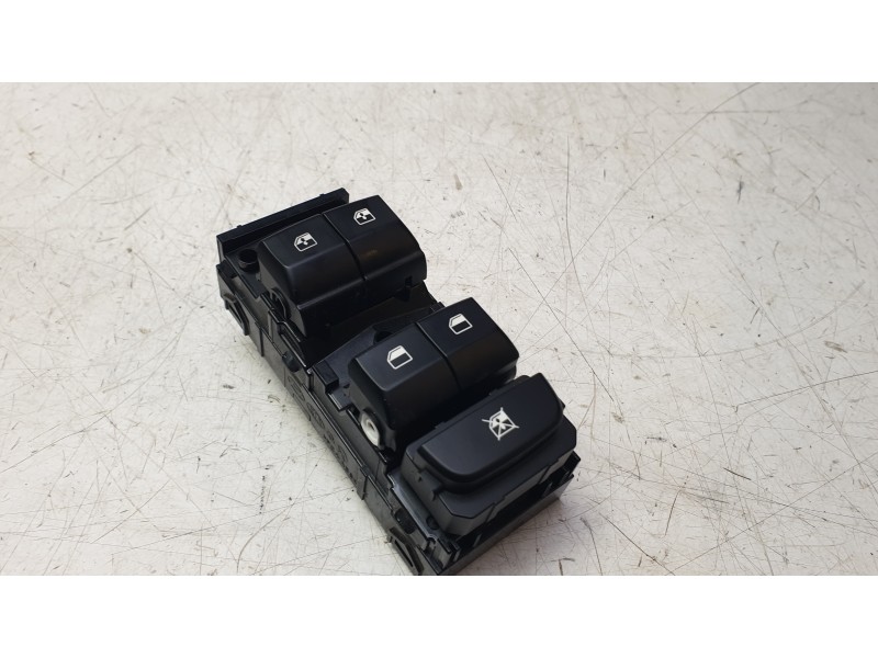 Recambio de mando elevalunas delantero izquierdo para kia ceed tourer (cd) 1.0 t-gdi referencia OEM IAM 93570J7120  