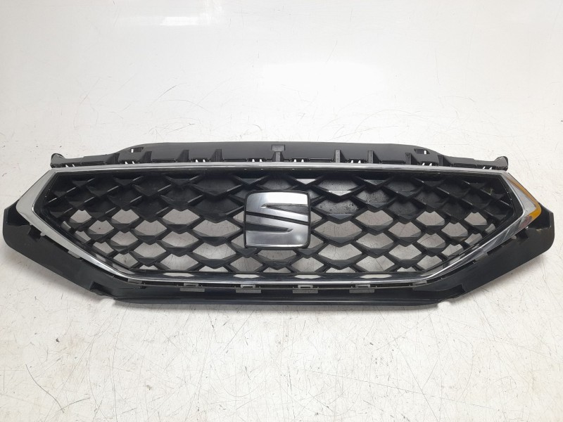 Recambio de rejilla delantera para seat leon (kl1, klg) 2.0 tdi referencia OEM IAM 5FA853643  
