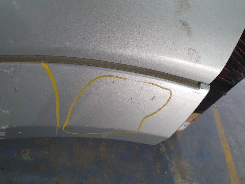 Recambio de puerta trasera izquierda para mitsubishi montero iii (v7_w, v6_w) 3.2 di-d (v68w, v78w) referencia OEM IAM MN150367 