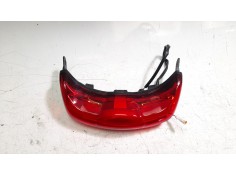 Recambio de luz central de freno para triumph rocket 3 r referencia OEM IAM T2702771  