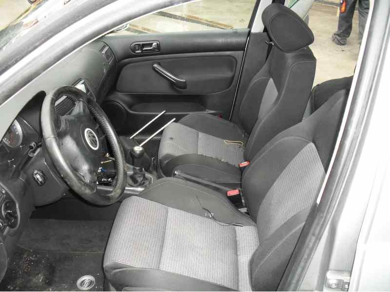 volkswagen golf iv berlina (1j1) del año 2003