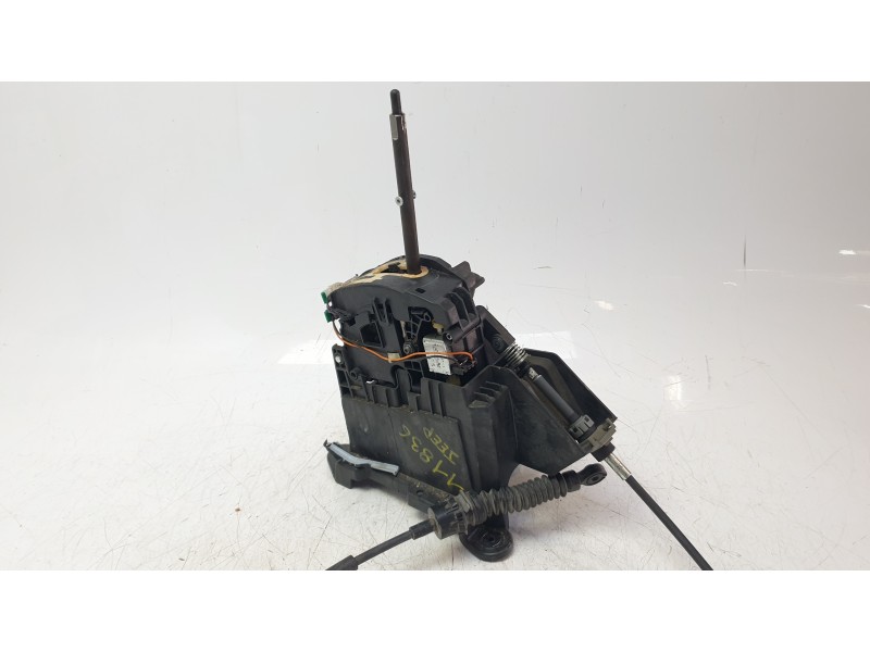 Recambio de palanca cambio para jeep cherokee limited 4wd referencia OEM IAM 1UT661X9AH  