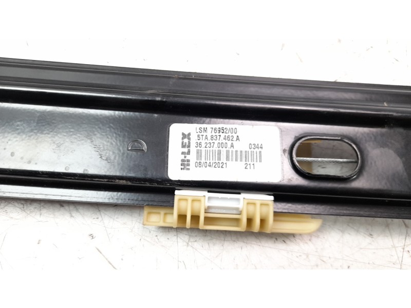 Recambio de elevalunas delantero derecho para volkswagen touran (5t1) edition bmt referencia OEM IAM 5TA837462A  