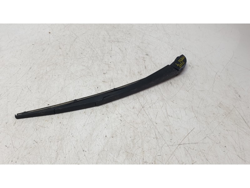 Recambio de brazo limpia trasero para jeep cherokee limited 4wd referencia OEM IAM AJ98019  