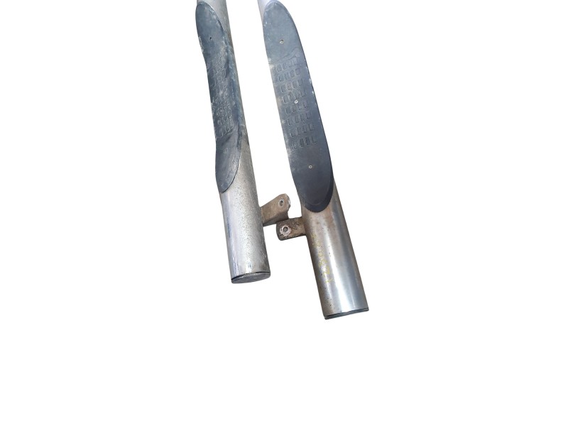 Recambio de estribos laterales para mitsubishi montero iii (v7_w, v6_w) 3.2 di-d (v68w, v78w) referencia OEM IAM UNIVERSAL  