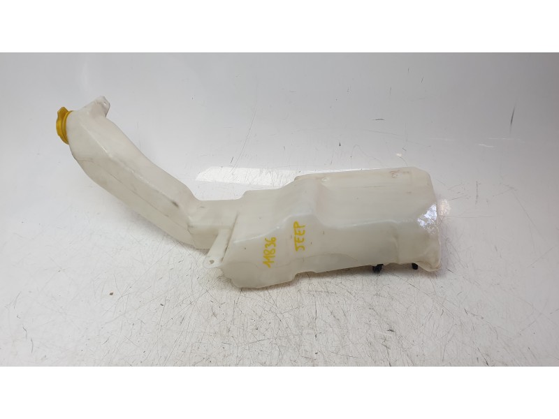 Recambio de deposito limpia para jeep cherokee limited 4wd referencia OEM IAM 68104800  BHD4982J