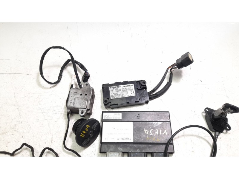 Recambio de conmutador de arranque para triumph rocket 3 r referencia OEM IAM T2507960 T1292452/T2502324 