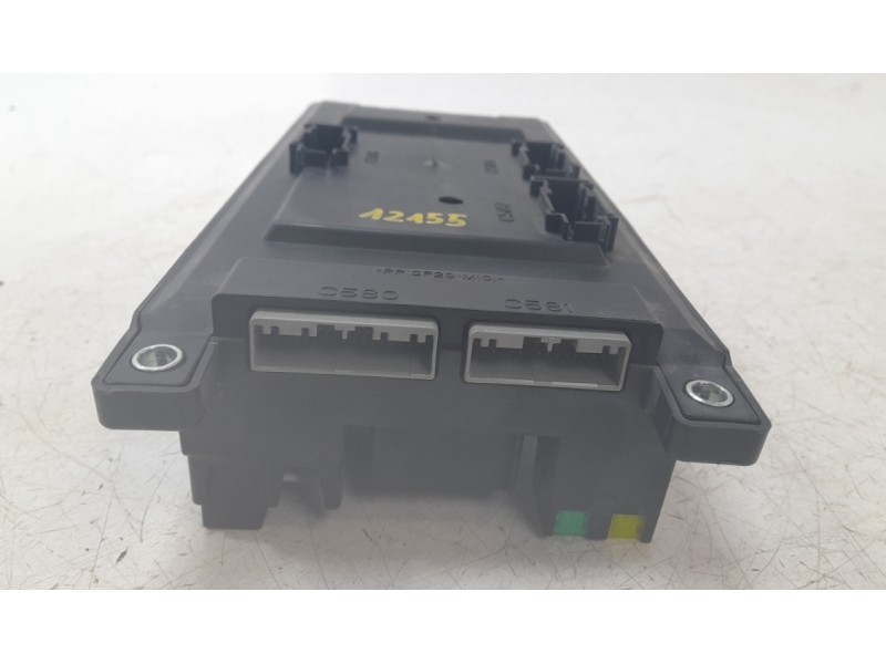 Recambio de caja reles / fusibles para land rover discovery sport (l550) 2.0 d 4x4 referencia OEM IAM FK7214F041AC  