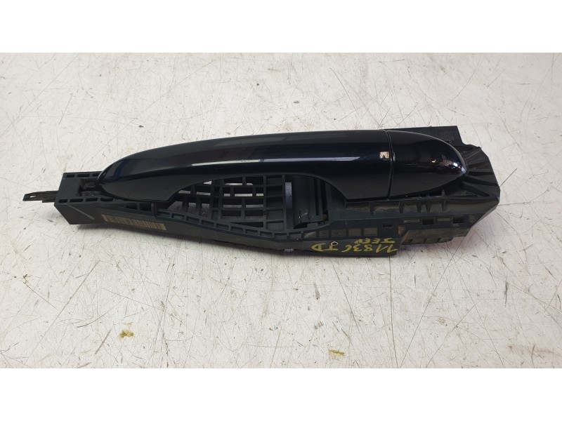 Recambio de maneta exterior trasera derecha para jeep cherokee limited 4wd referencia OEM IAM 68082688  