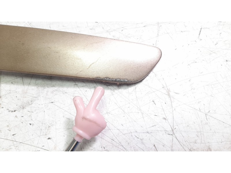 Recambio de moldura para triumph rocket 3 r referencia OEM IAM T2307884  