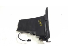 Recambio de guantera para triumph rocket 3 r referencia OEM IAM T2307912   2