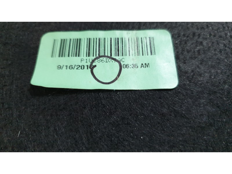 Recambio de bandeja trasera para jeep cherokee limited 4wd referencia OEM IAM P1UC86DX9AC  