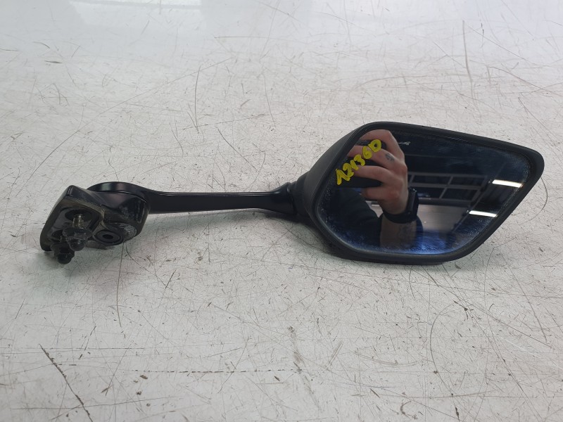 Recambio de retrovisor derecho para yamaha yzf-r 7 yzf-r 7 referencia OEM IAM BEB262900000  