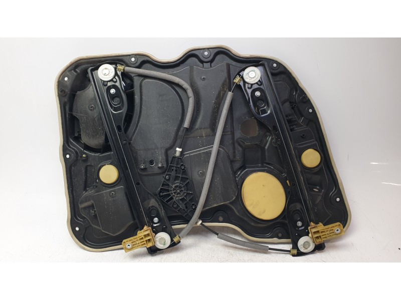 Recambio de elevalunas delantero derecho para jeep cherokee limited 4wd referencia OEM IAM 68227254AB  