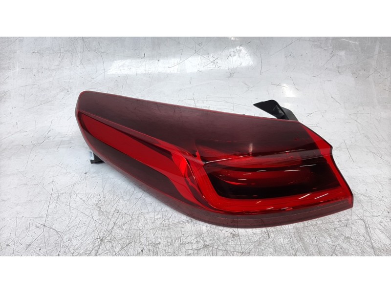 Recambio de piloto trasero izquierdo para kia xceed drive referencia OEM IAM 92401J7350  