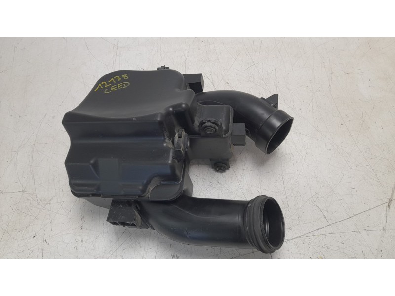Recambio de caja filtro aire para kia ceed tourer (cd) 1.0 t-gdi referencia OEM IAM 28220J7200  
