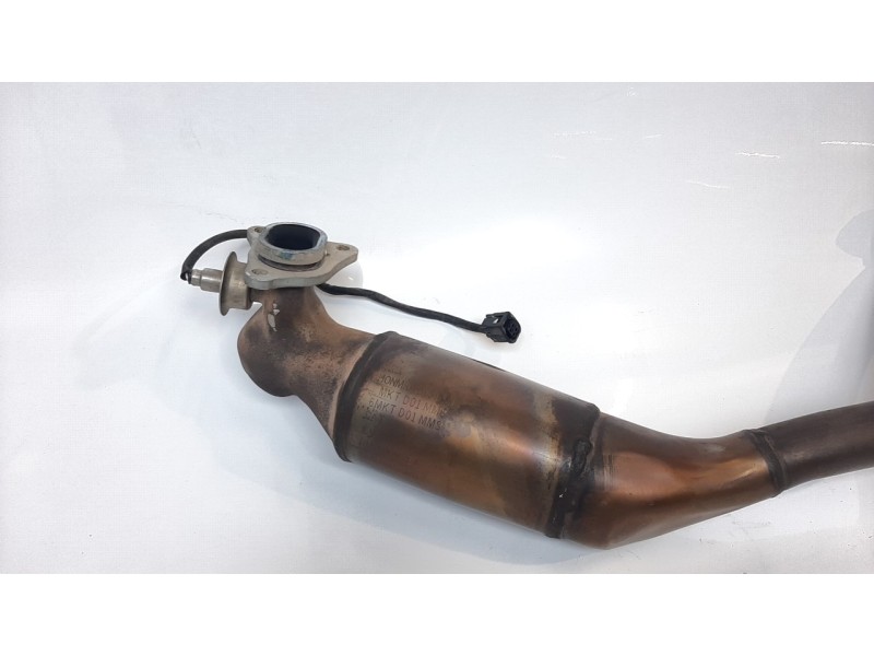 Recambio de colector escape para honda nc 750 referencia OEM IAM 18150MKWD01  