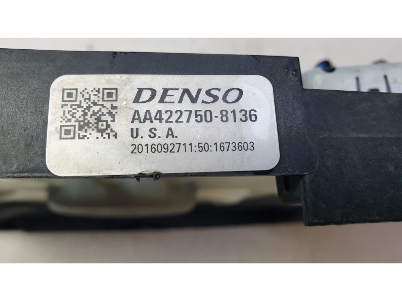 Recambio de electroventilador para jeep cherokee limited 4wd referencia OEM IAM 68229581AE  