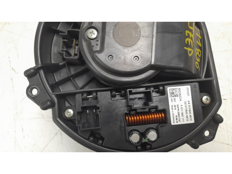 Recambio de ventilador calefaccion para jeep cherokee limited 4wd referencia OEM IAM 68223053AD  