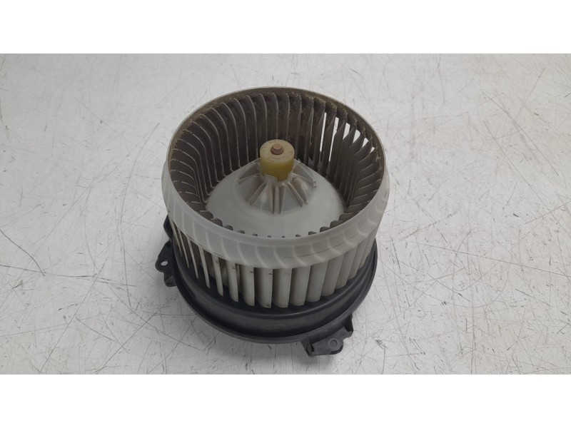 Recambio de ventilador calefaccion para jeep cherokee limited 4wd referencia OEM IAM 68223053AD  